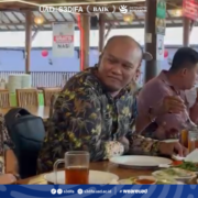 160 Sarasehan Informal S3 Difa01 Dan Dosen Jembatan Diskusi Penelitian Di Luar Kelas (3)