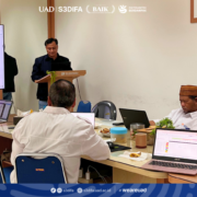 252 Pantau Progres Disertasi, S3DIFA UAD Gelar Monev UAS Mahasiswa Angkatan 2 (2)